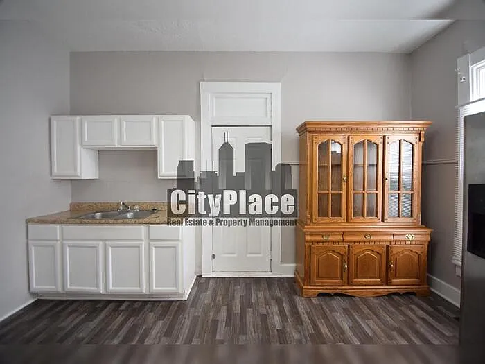 429 N State Ave — Photo 14