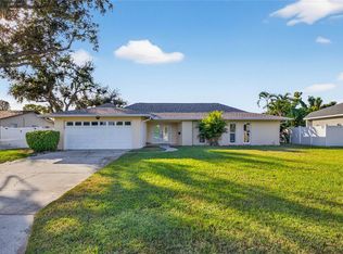 5833 25th St S, Saint Petersburg, FL 33712