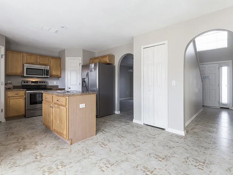 2902 Elbib Dr — Photo 7