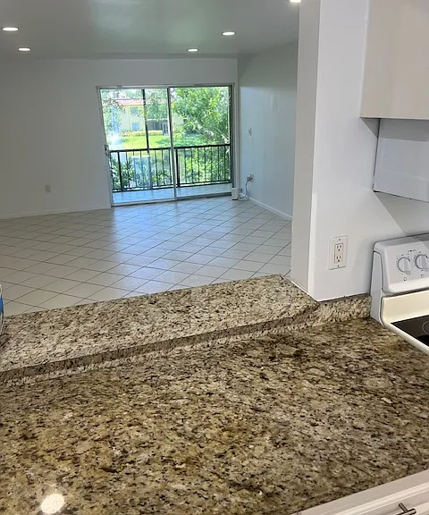 866 SW 9th Street Cir #205 — Photo 16
