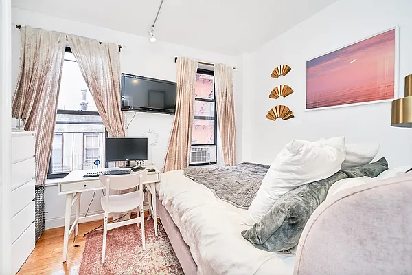 Rented by Living New York | media 1