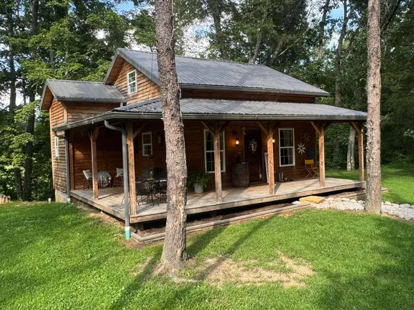 504 Sang Br, Irvine, KY 40336