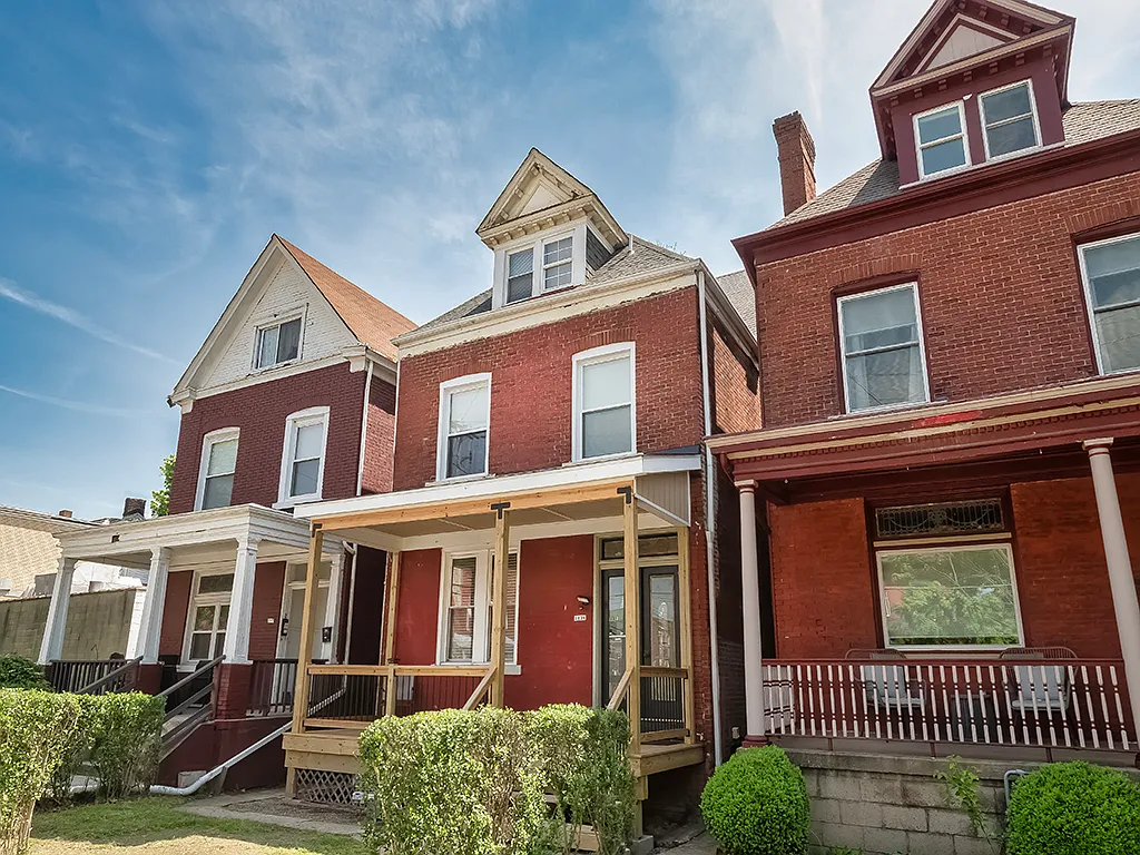 Building Photo - 1136 N Euclid Ave #1