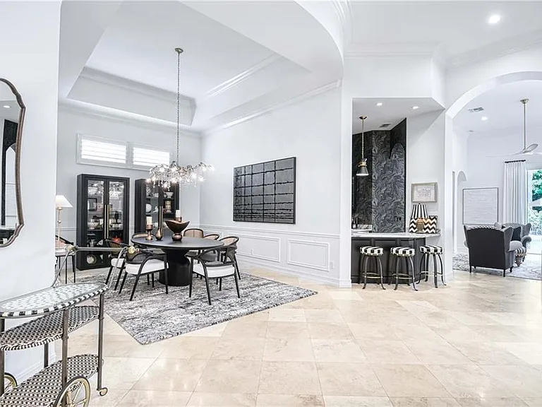 9013 Terranova Dr — Photo 1