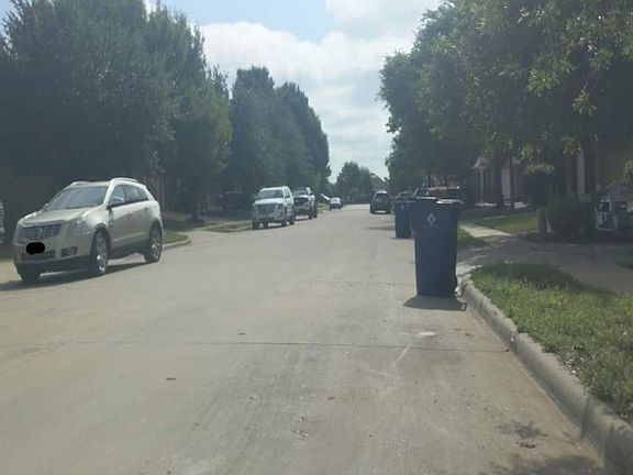 Exterior Neighborhood (street photo)