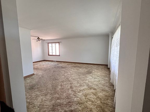 4th image of 5336 S McVicker Ave