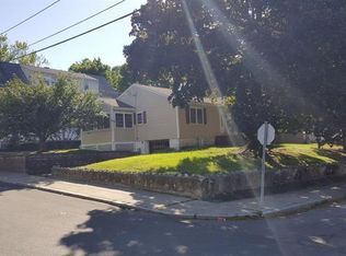 61 Clifton St, Lawrence, MA 01843