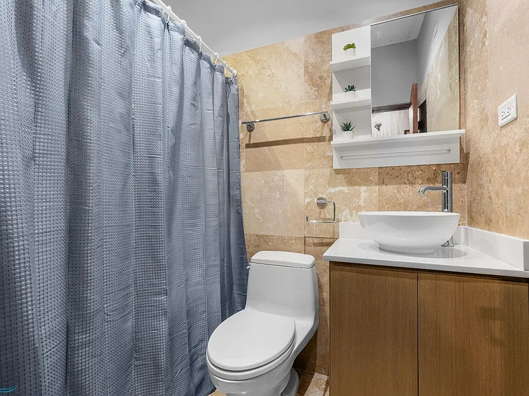 311 Calle De La Luna #2B — Photo 26