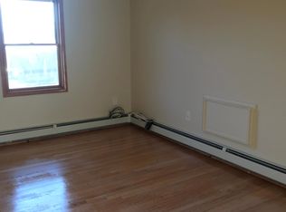 1973 Clove Rd, Staten Island, NY 10304