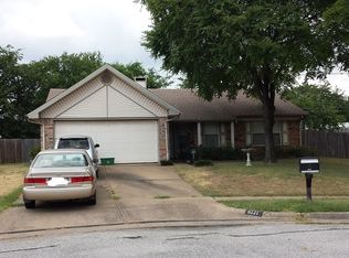 6121 Maurie Ct, Haltom City, TX 76148