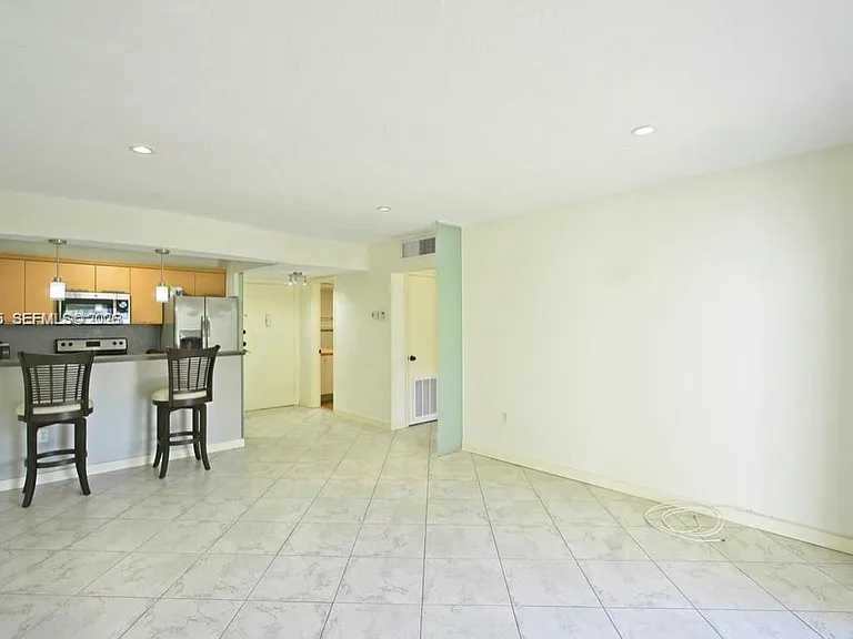 7401 SW 82nd St #207S — Photo 4