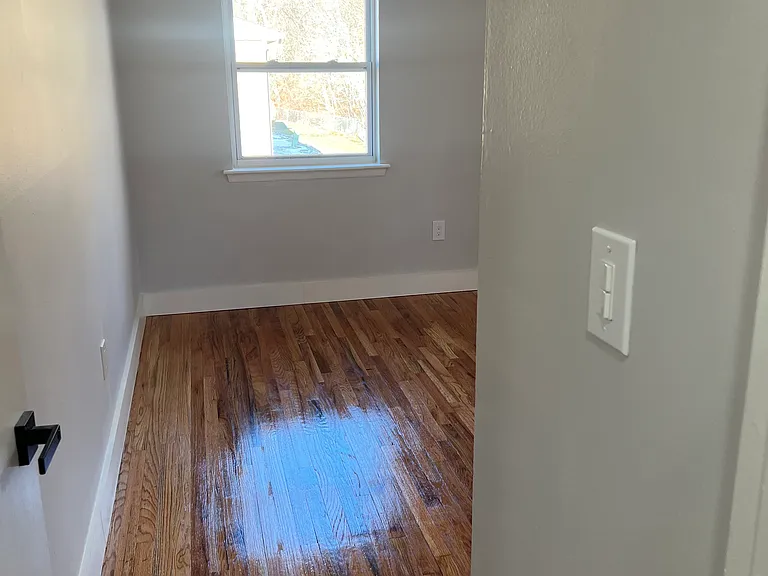 River Edge Apartments — Photo 115