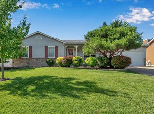 4 Larchmont Ct, Saint Peters, MO 63376