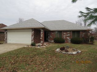 1111 W Whiteside St, Springfield, MO 65807