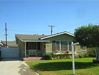 1st image of 815 Lovejoy Ave