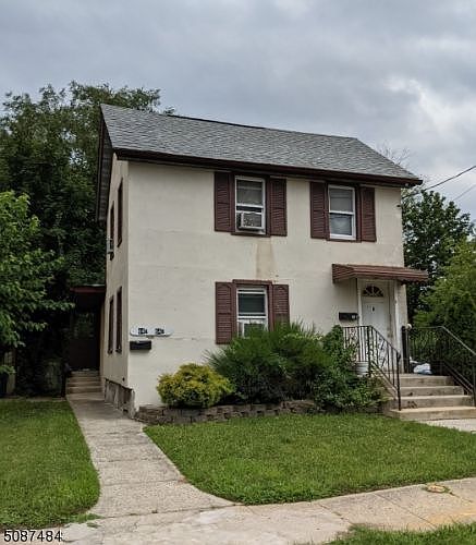 2nd image of 64 Washington St
