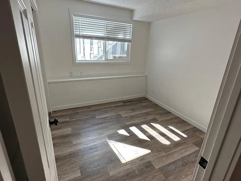 883 N Gossett Pl — Photo 15