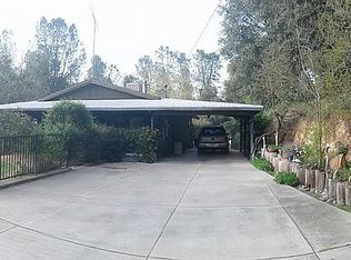 17748 Irish Rd, Redding, CA 96003