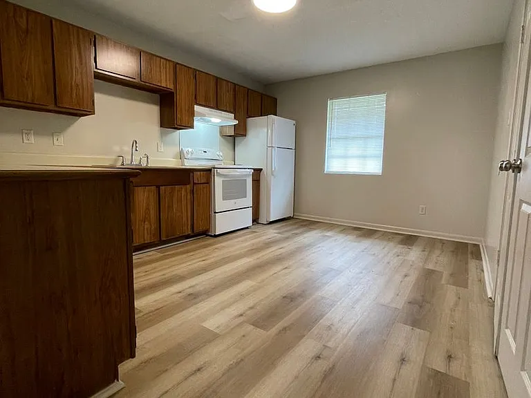 202 Cantal Dr — Photo 9