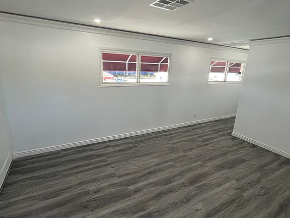 2nd image of 11685 Magnolia Blvd #B