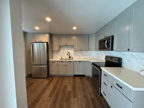 2100 E 2nd St Unit 206, Long Beach, CA 90803