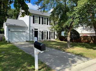908 Silverstone Way, Holly Springs, NC 27540