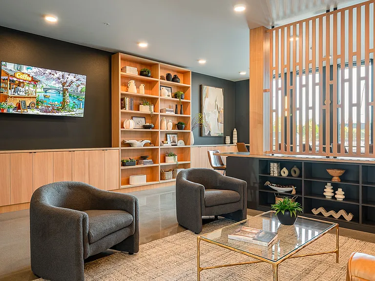 One Twenty Up | Resident Lounge