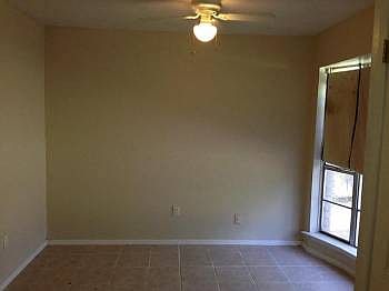 4th image of 11010 Vanderford Dr