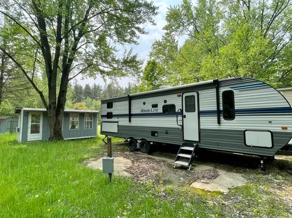 15-30 Woodhaven Lakes, Sublette, IL 61367