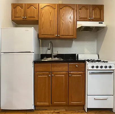 Rented by Oxford Property Group | media 10