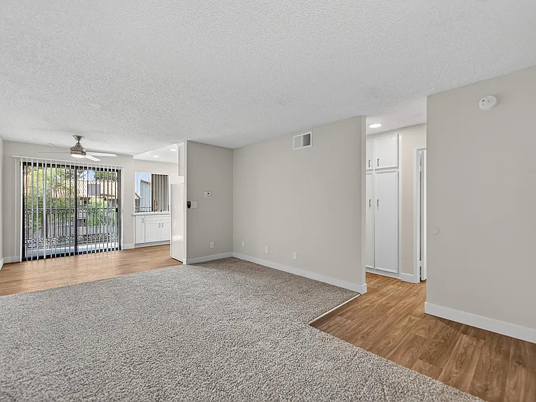 Prado Apartments — Photo 21