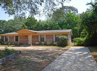 5894 Cedar Tree Dr, Milton, FL 32570