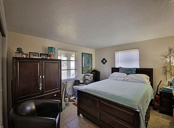 5th image of 683 W Tarpon Blvd NW