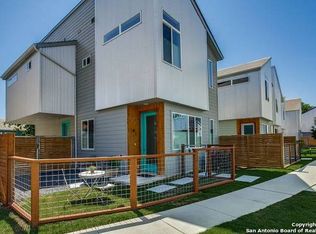 330 Clay St UNIT 19, San Antonio, TX 78204