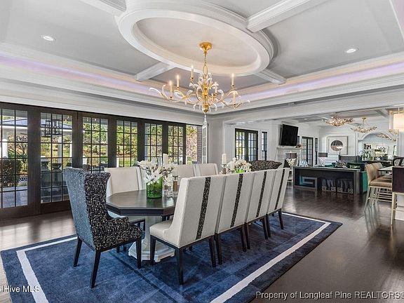 3rd image of 140 Brookhaven Rd