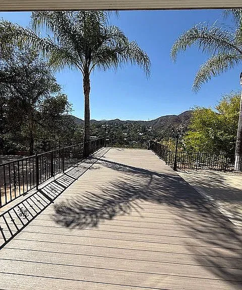 3 bed, 2450 sqft, $9,900 — Photo 3