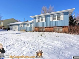 3320 Brookview Dr, Casper, WY 82604