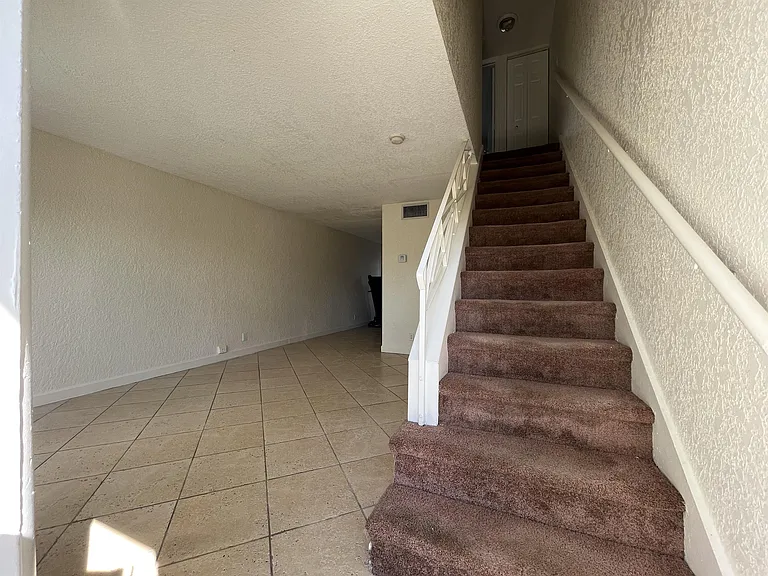 4815 NW 9th Dr #1 — Photo 10