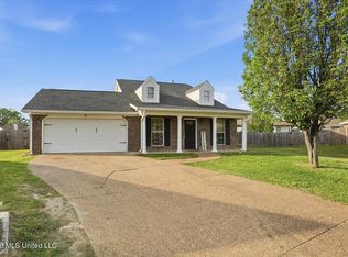 104 Oak Grove Ct, Pearl, MS 39208