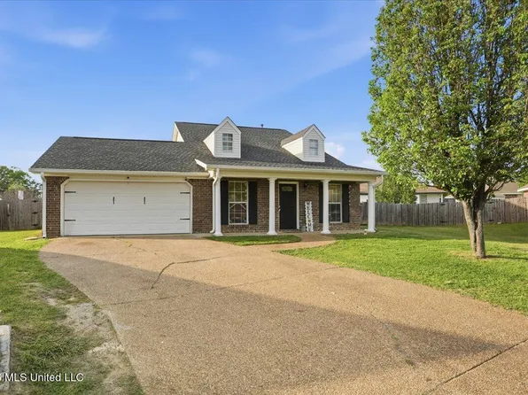 104 Oak Grove Ct, Pearl, MS 39208