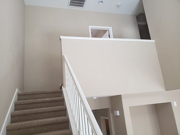 4th image of 1179 Tocia Ave