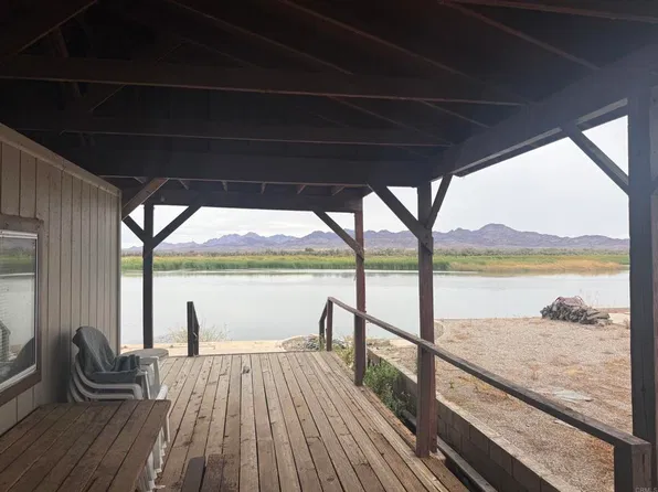2574 Old River Rd, Palo Verde, CA 92266