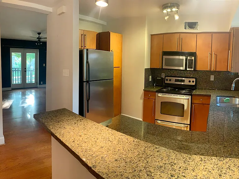 2441 Vail Ave #C5 — Photo 4
