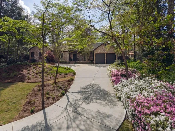 3220 W Andrews Dr NW, Atlanta, GA 30305