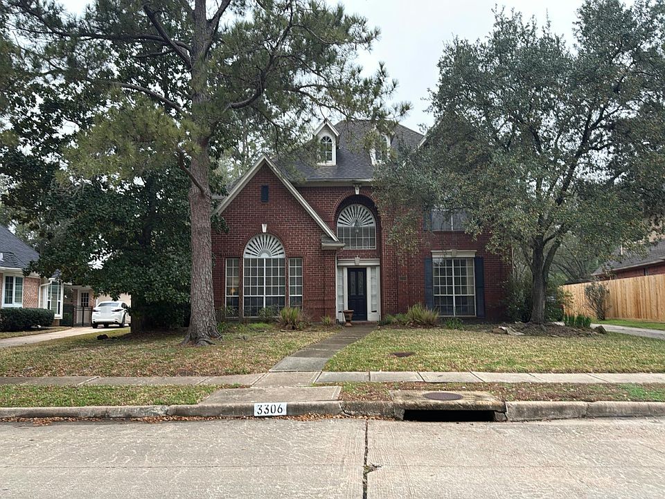 1st image of 3306 S Lake Village Dr