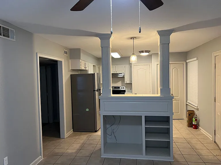 445 W Parker Blvd #1 — Photo 7