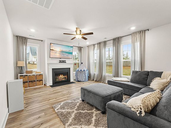 5th image of 844 Redmill Ln