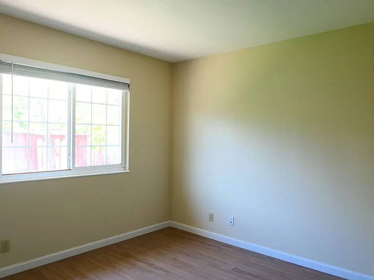 33975 Frederick Ln — Photo 11