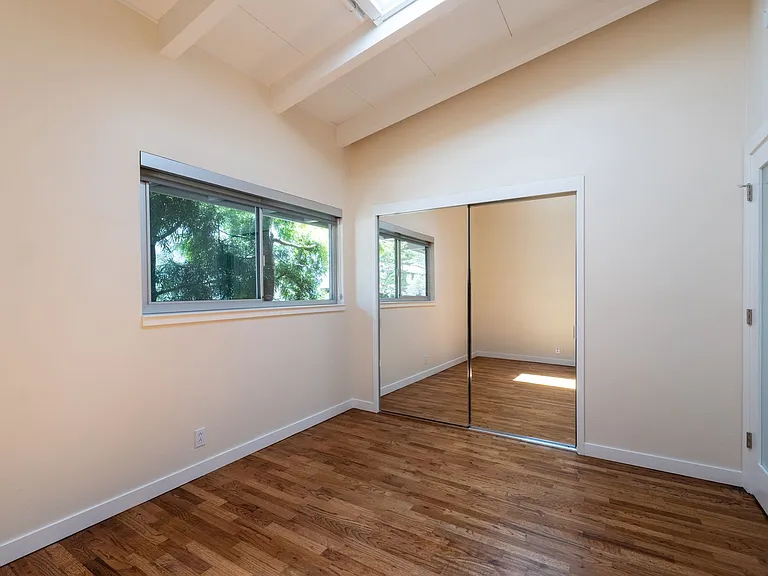 1145 Harrison St — Photo 33