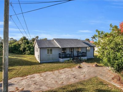 3907 20th St SW, Lehigh Acres, FL, 33976